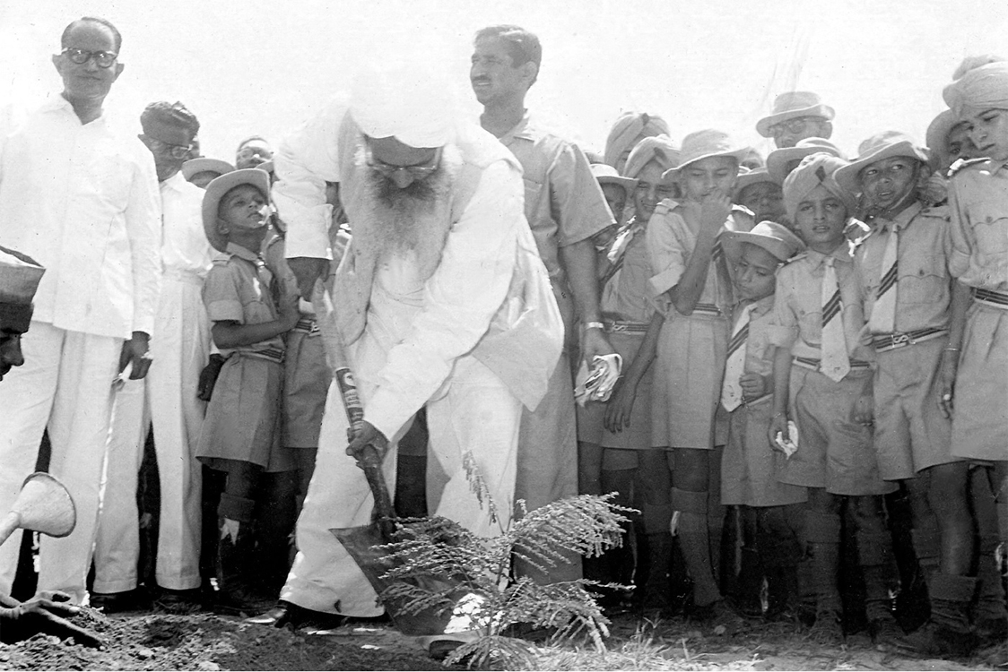 Shri Pratap Singh Kairon, Hon’ble Chief Minister Punjab, planting sapling at SS Kunjpura 1961
